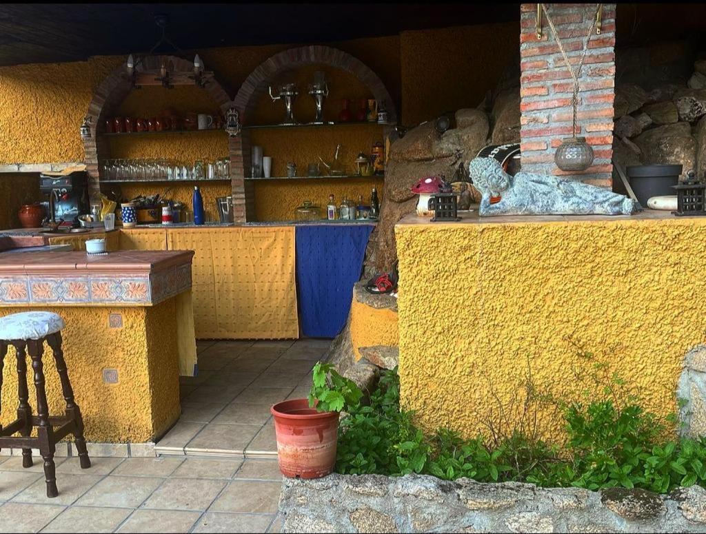 Hotel Lantica roccia Manzanares El Real Esterno foto